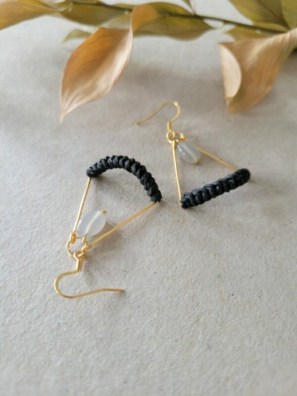 Gemstone Triangle Raffia Earrings - Handcrafted round Jewelry, Stainless steel fish hook